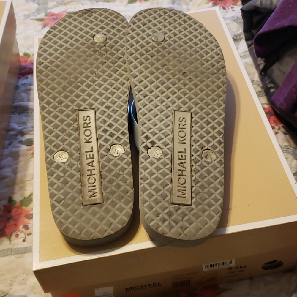 Sandals - Picture 3 of 3